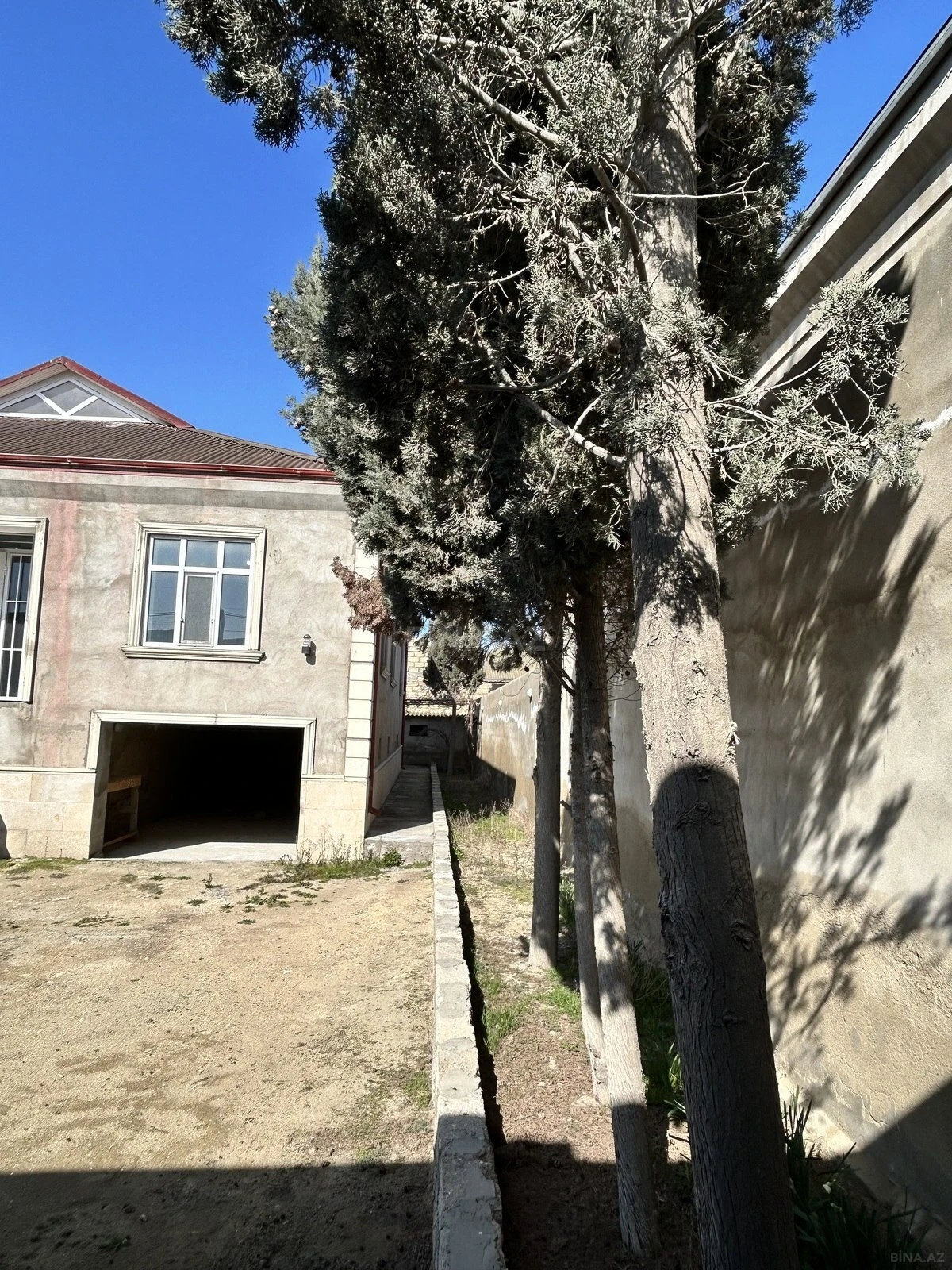 Satılır 4 otaqlı həyət evi 145 m²
