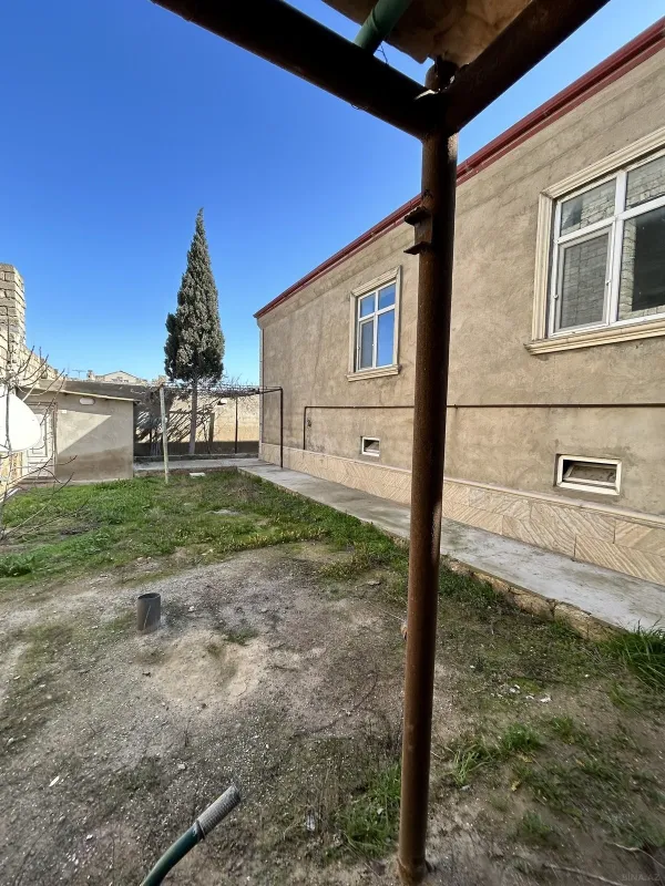 Satılır 4 otaqlı həyət evi 145 m²