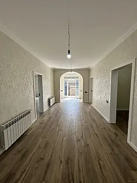Satılır 4 otaqlı həyət evi 145 m²