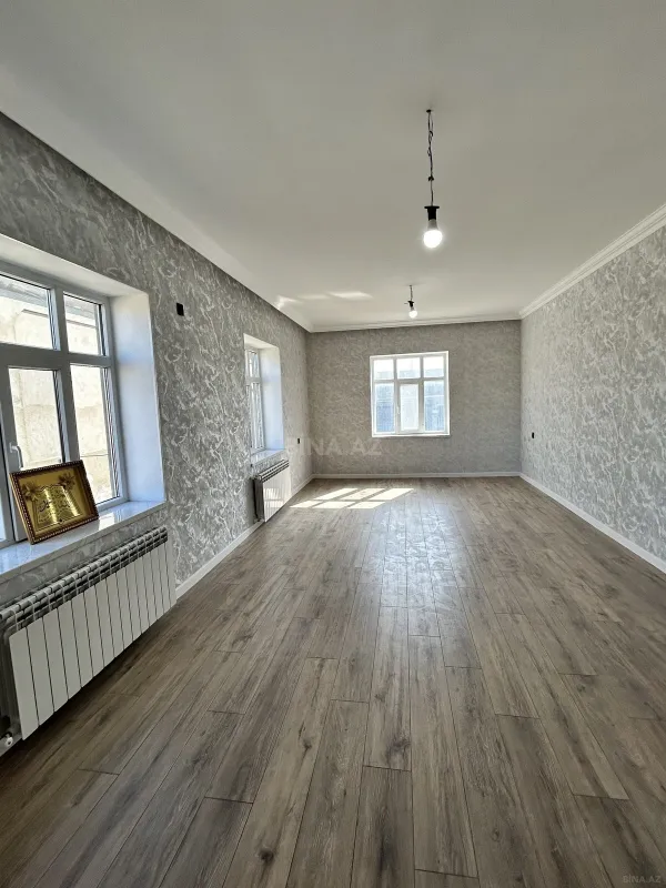 Satılır 4 otaqlı həyət evi 145 m²
