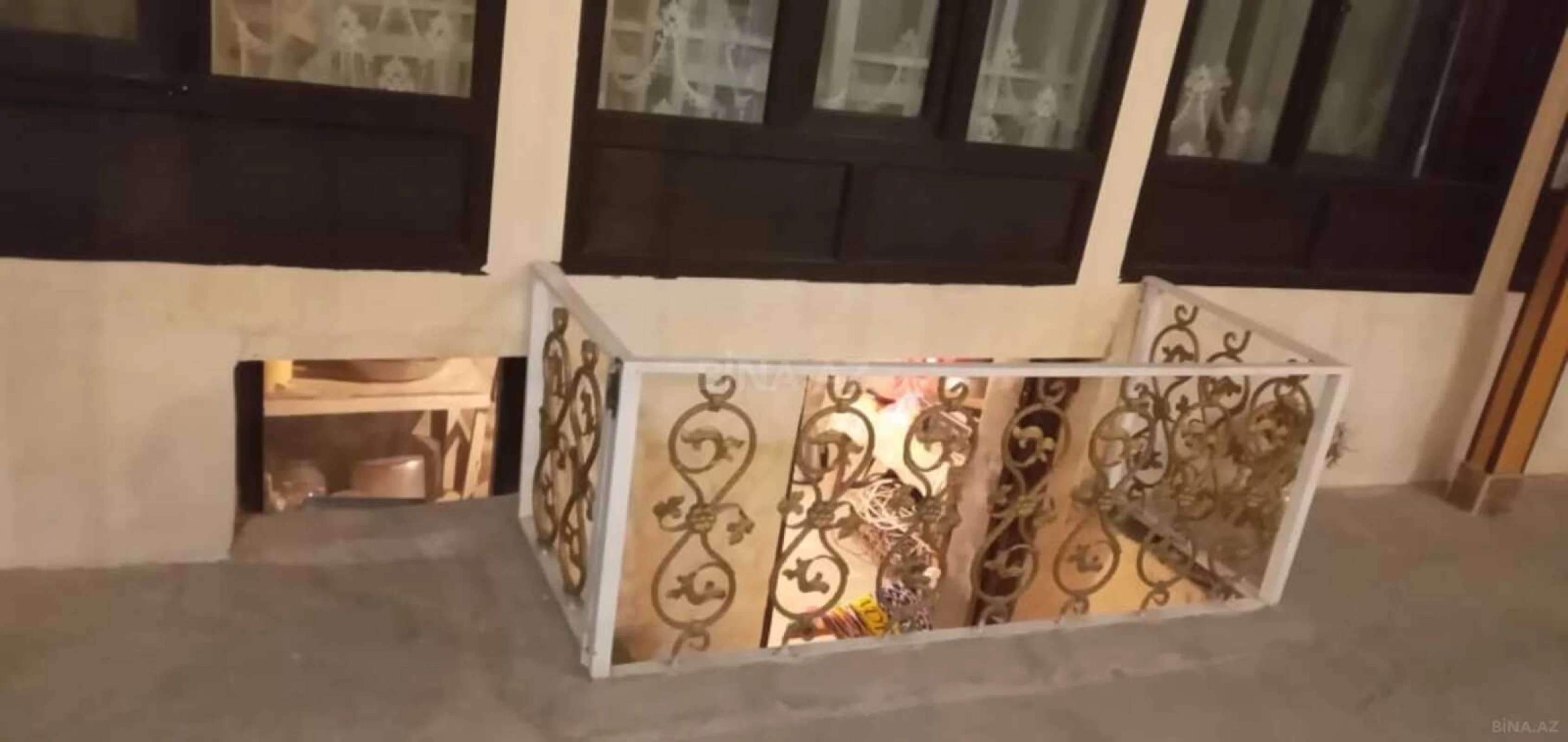 Satılır 5 otaqlı həyət evi 180 m²