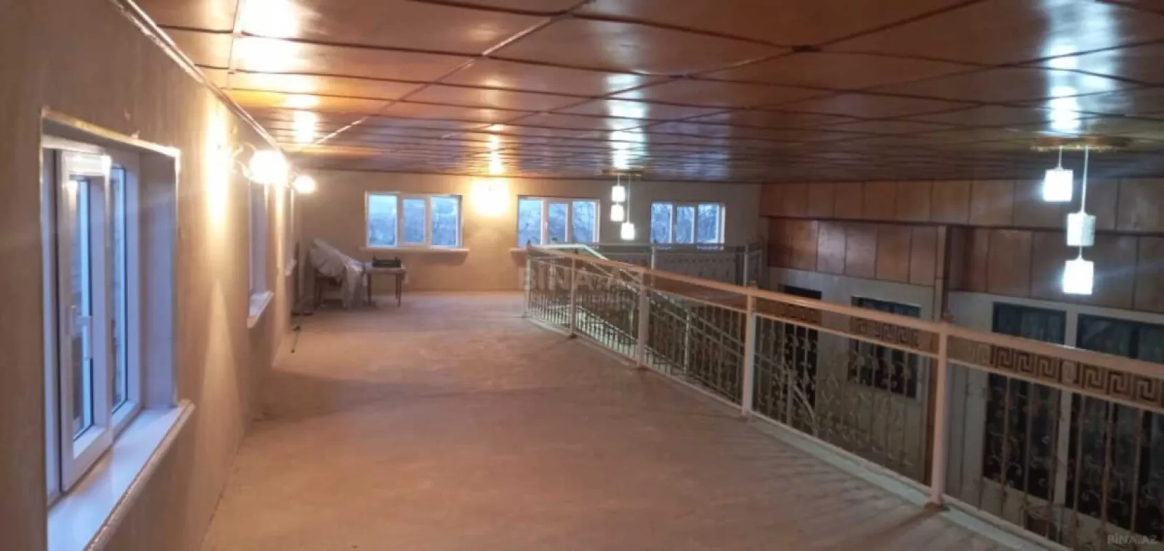 Satılır 5 otaqlı həyət evi 180 m²