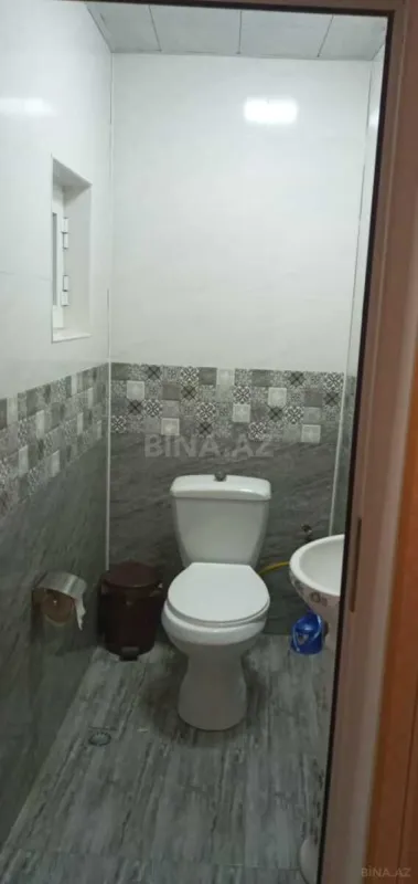 Satılır 5 otaqlı həyət evi 180 m²