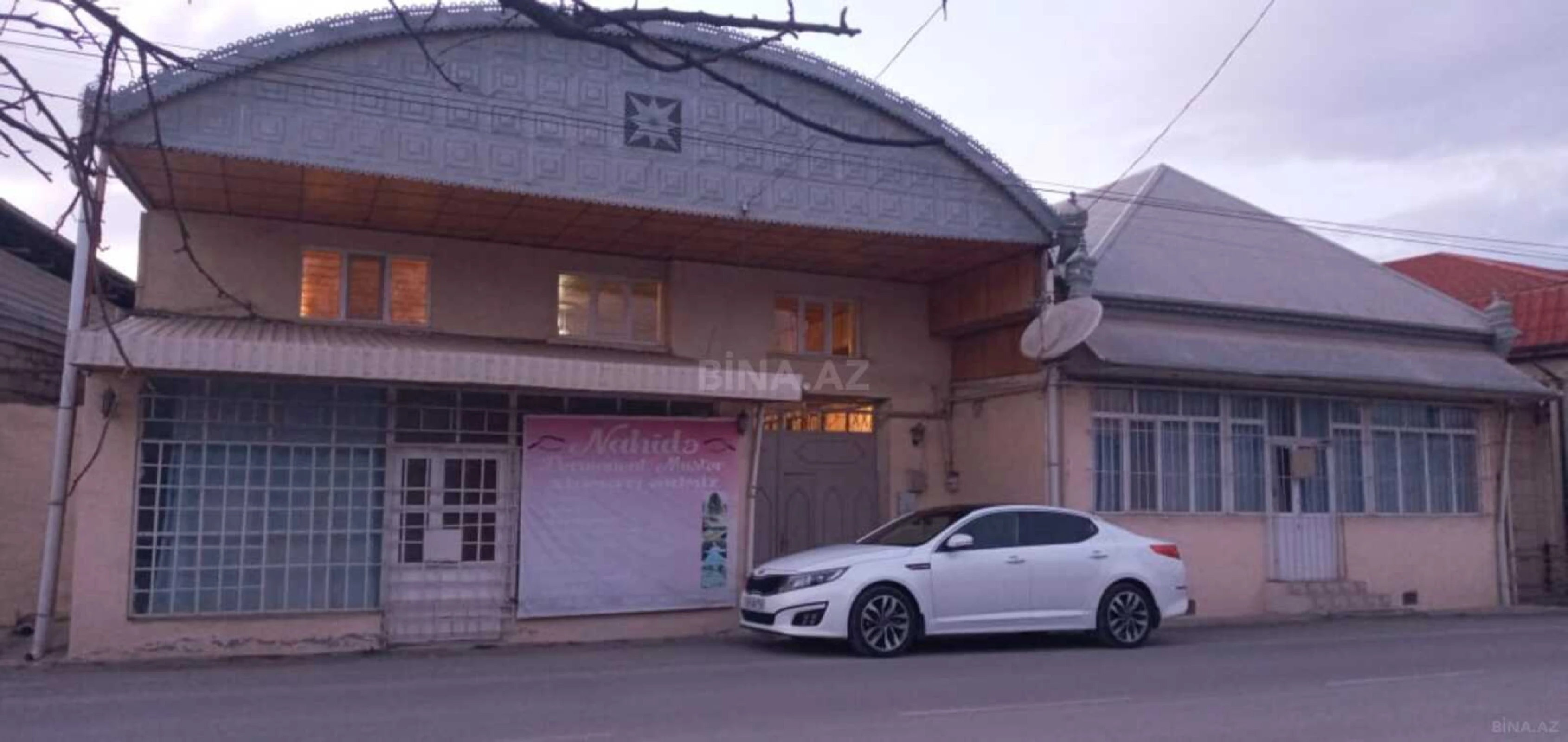 Satılır 5 otaqlı həyət evi 180 m²
