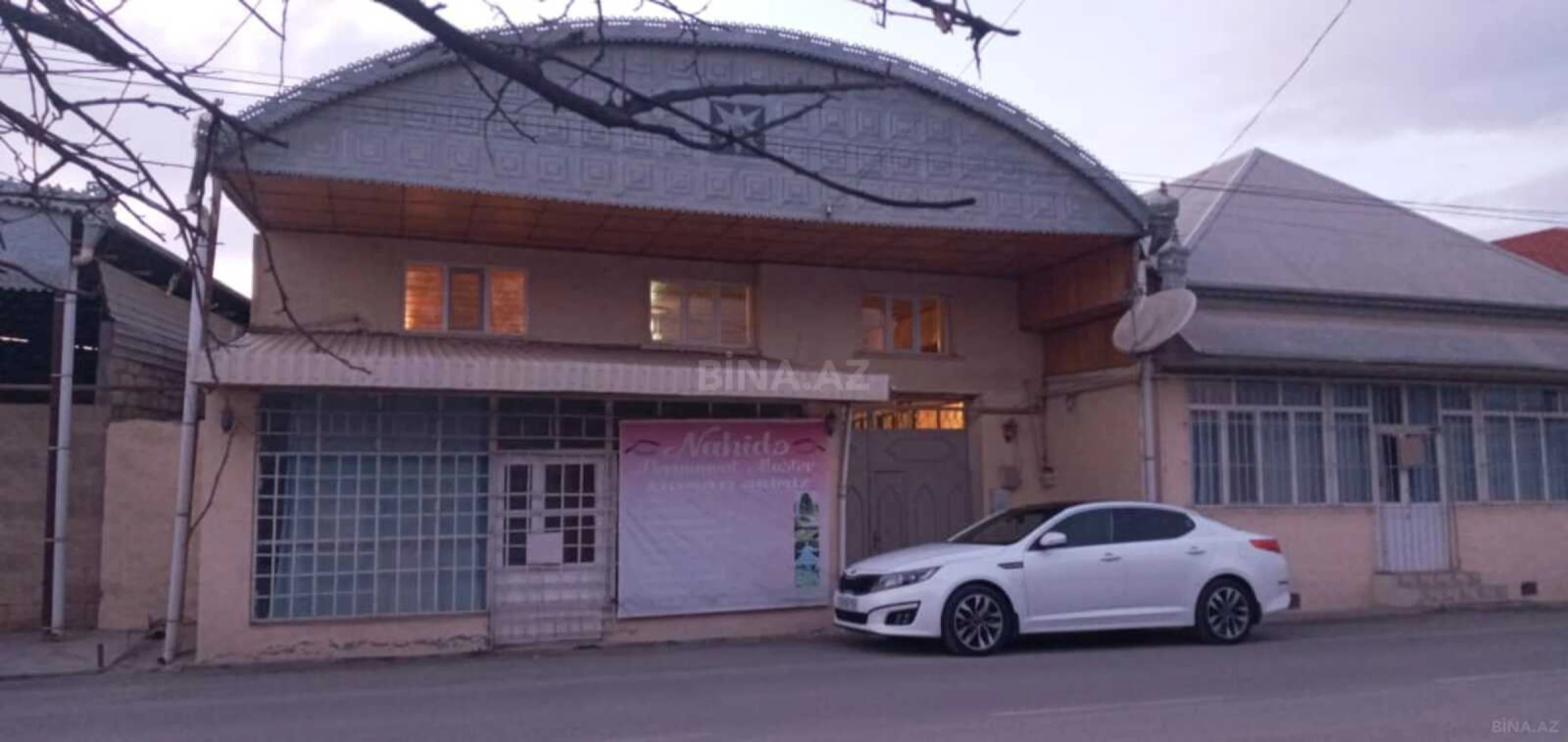 Satılır 5 otaqlı həyət evi 180 m²