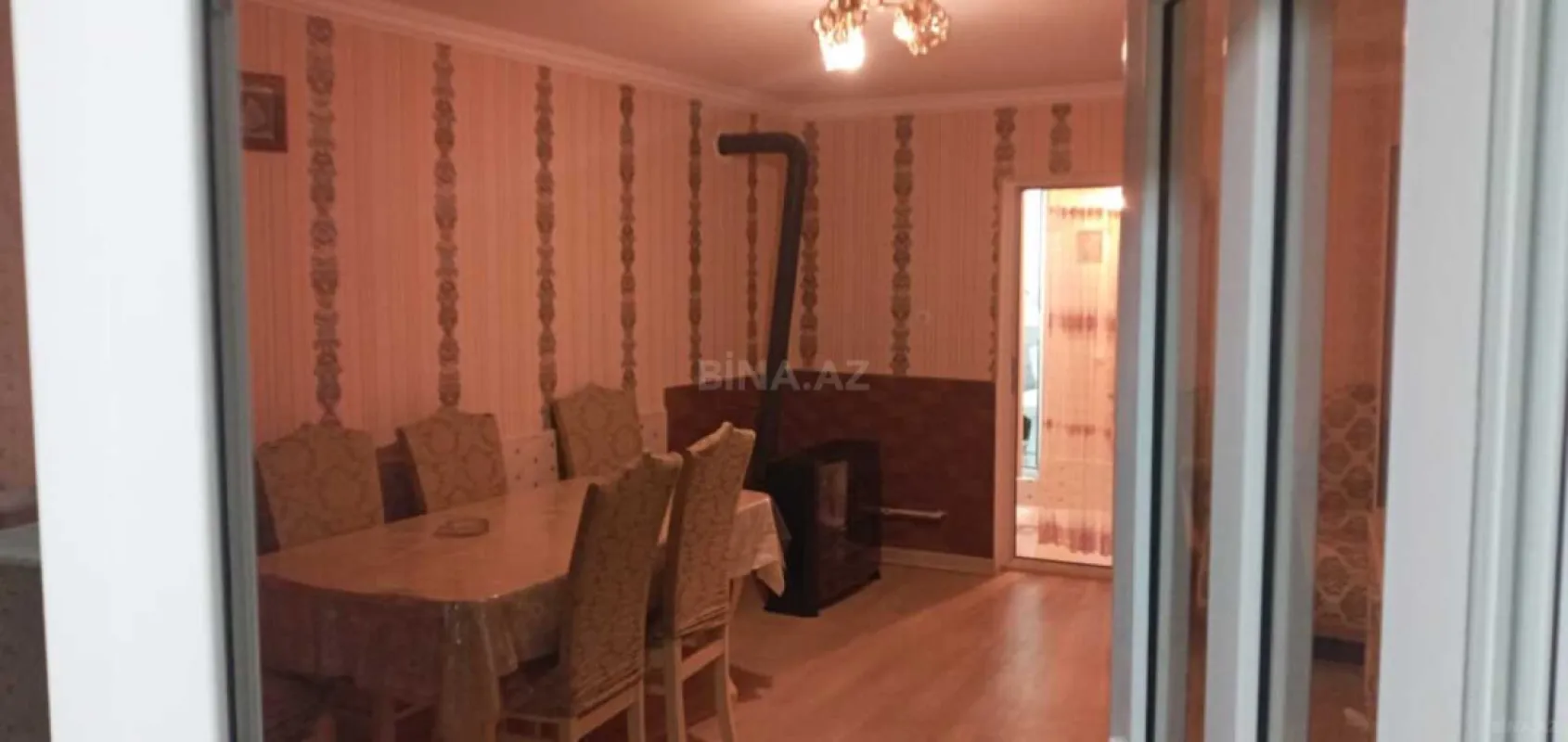 Satılır 5 otaqlı həyət evi 180 m²