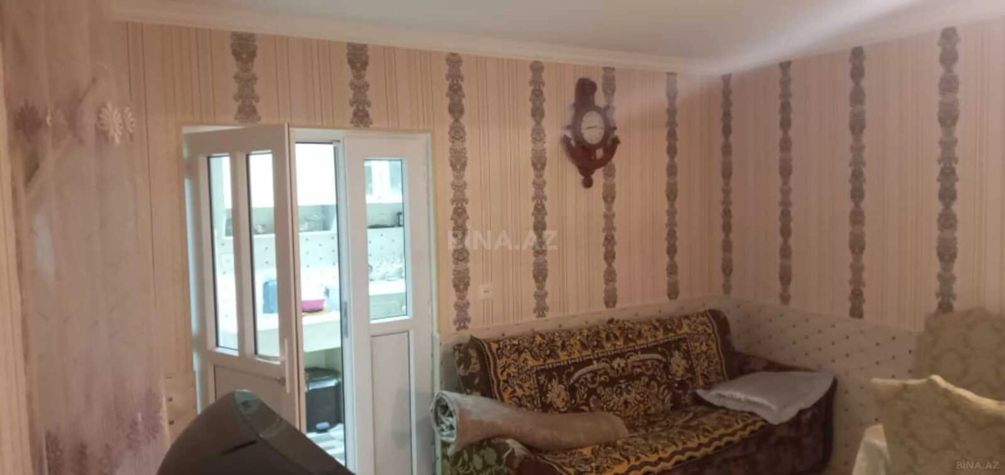 Satılır 5 otaqlı həyət evi 180 m²