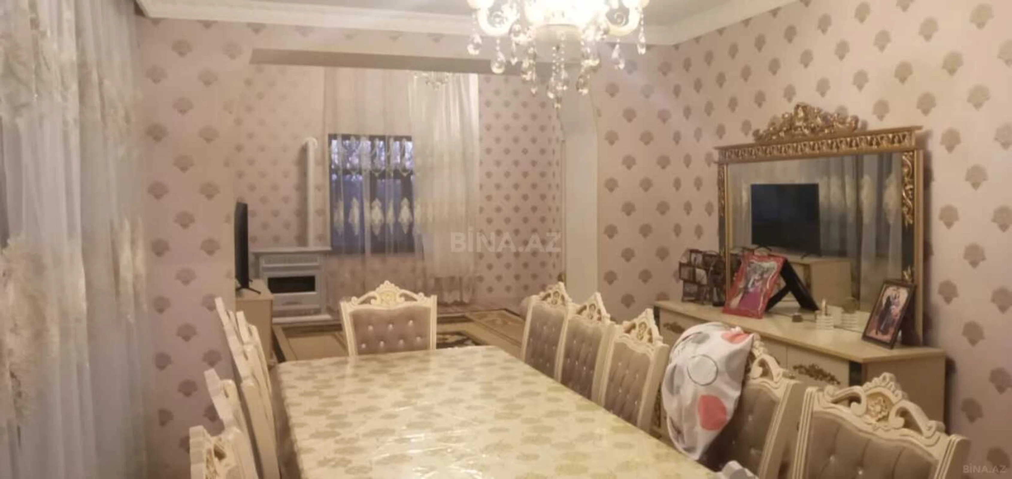 Satılır 5 otaqlı həyət evi 180 m²