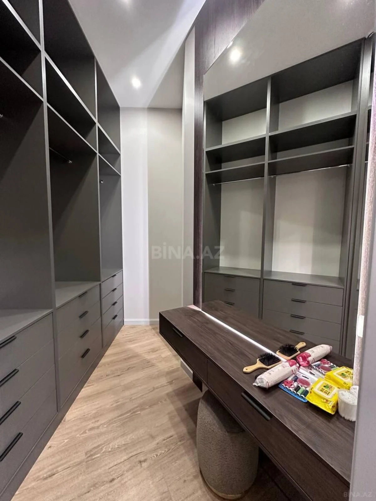Kirayə verilir 3 otaqlı mənzil 115 m²