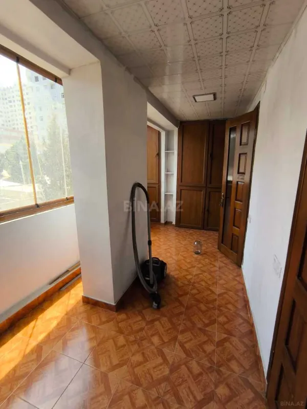 Kirayə verilir 4 otaqlı mənzil 110 m²