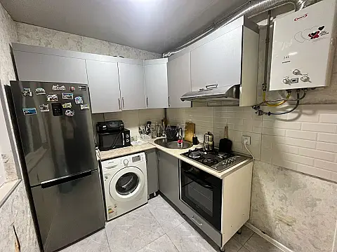 Kirayə verilir 2 otaqlı mənzil 48 m²