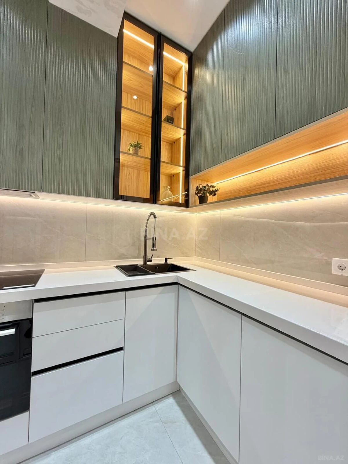 Satılır 2 otaqlı mənzil 65 m²