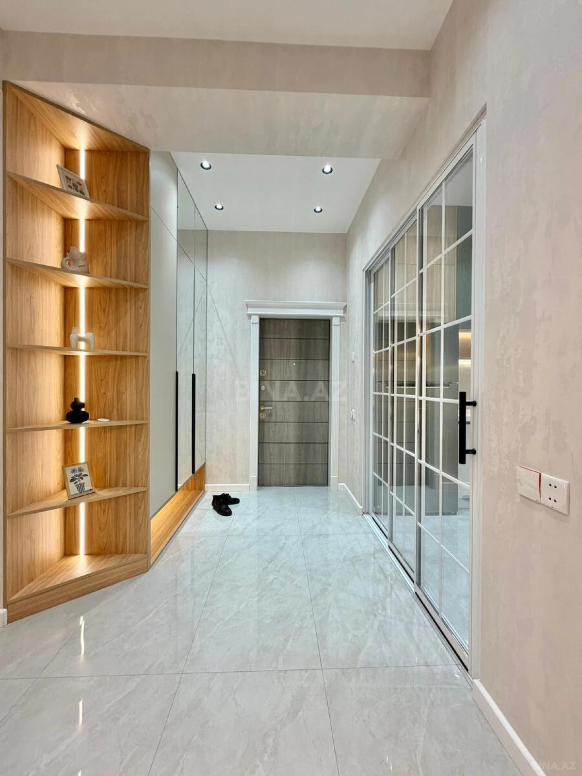 Satılır 2 otaqlı mənzil 65 m²