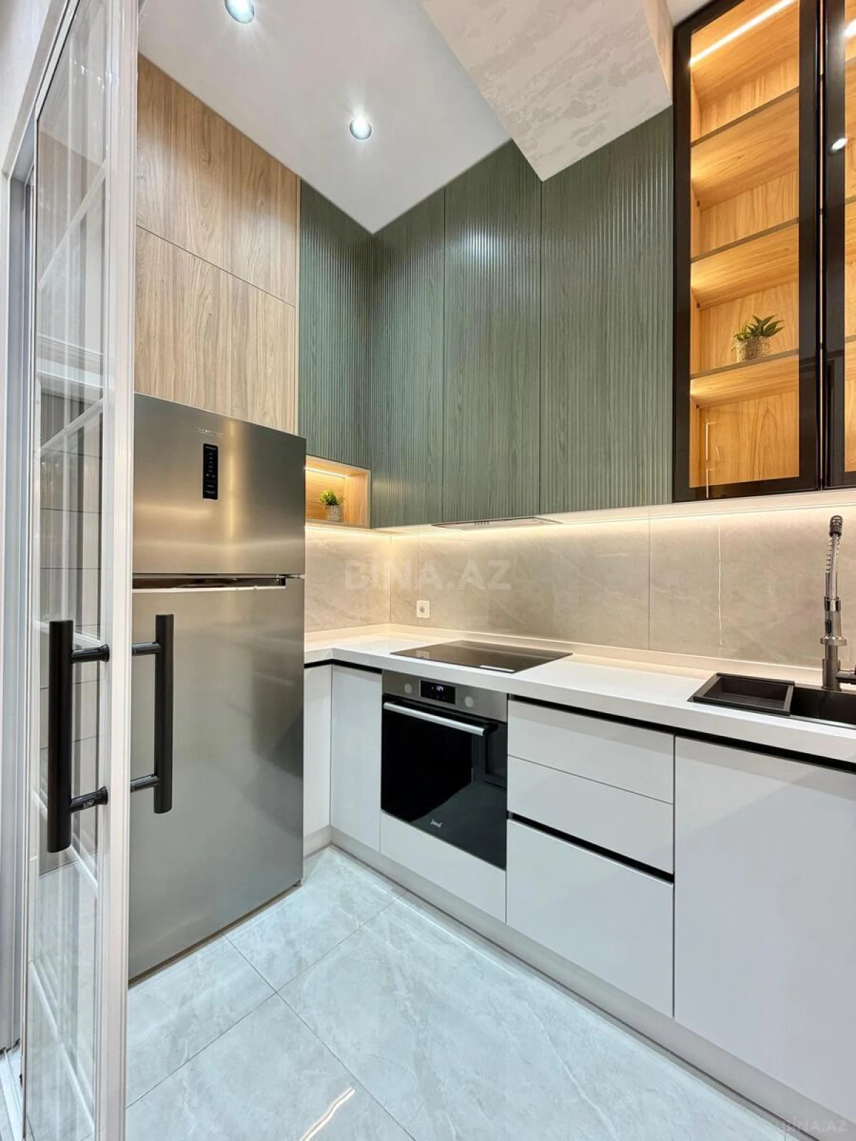 Satılır 2 otaqlı mənzil 65 m²