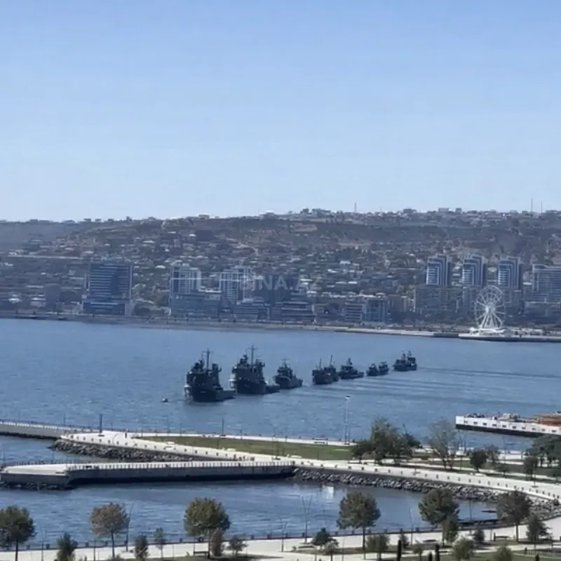 Kirayə verilir 3 otaqlı mənzil 220 m²