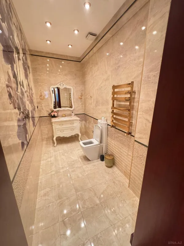 Kirayə verilir 3 otaqlı mənzil 220 m²