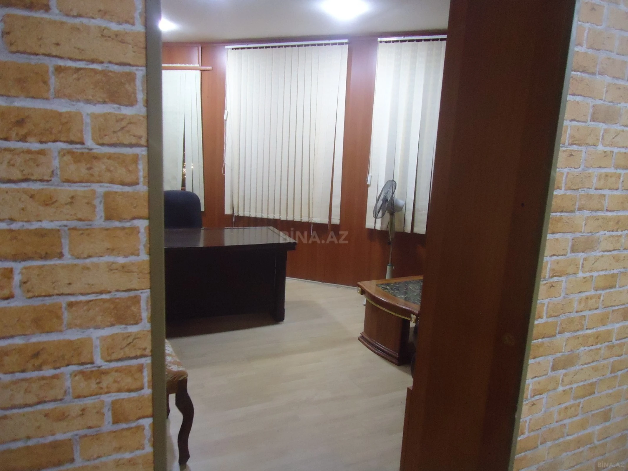 Kirayə verilir 2 otaqlı ofis 55 m²