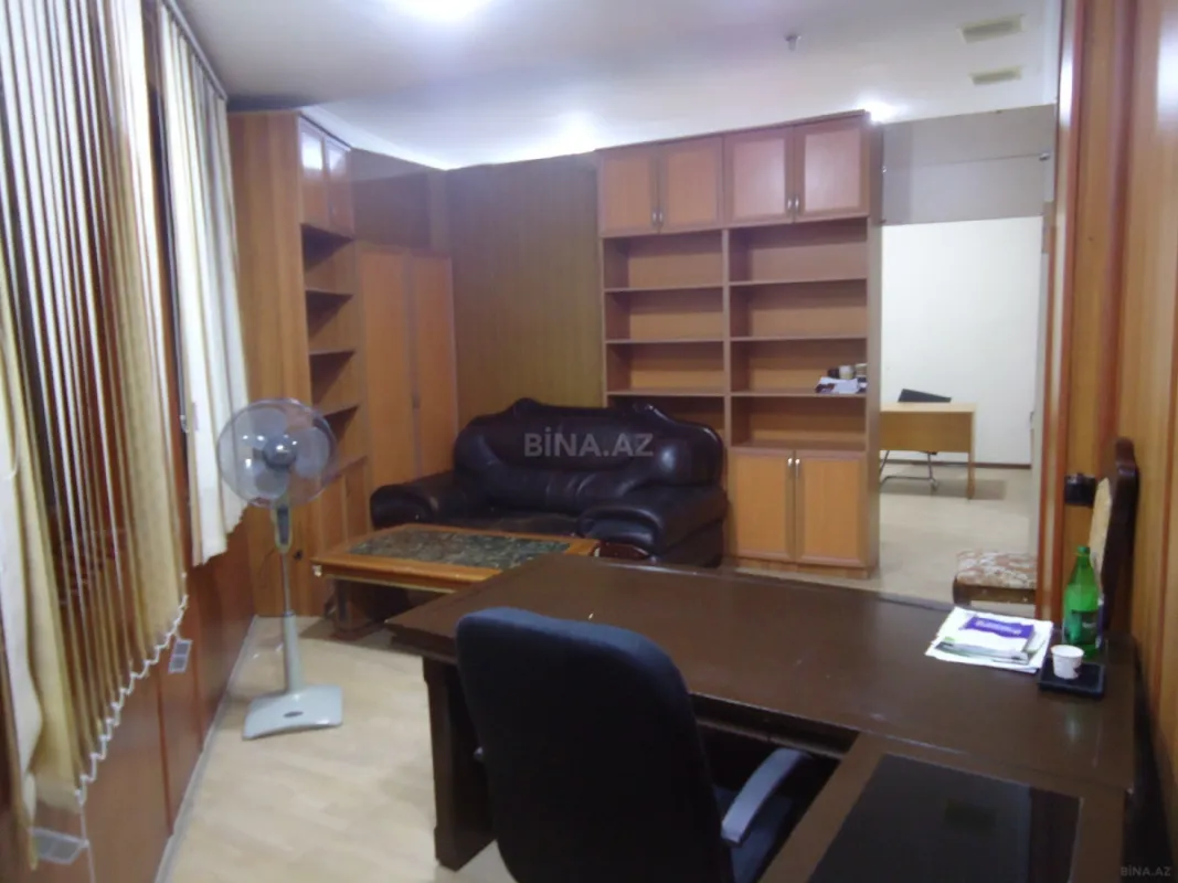 Kirayə verilir 2 otaqlı ofis 55 m²