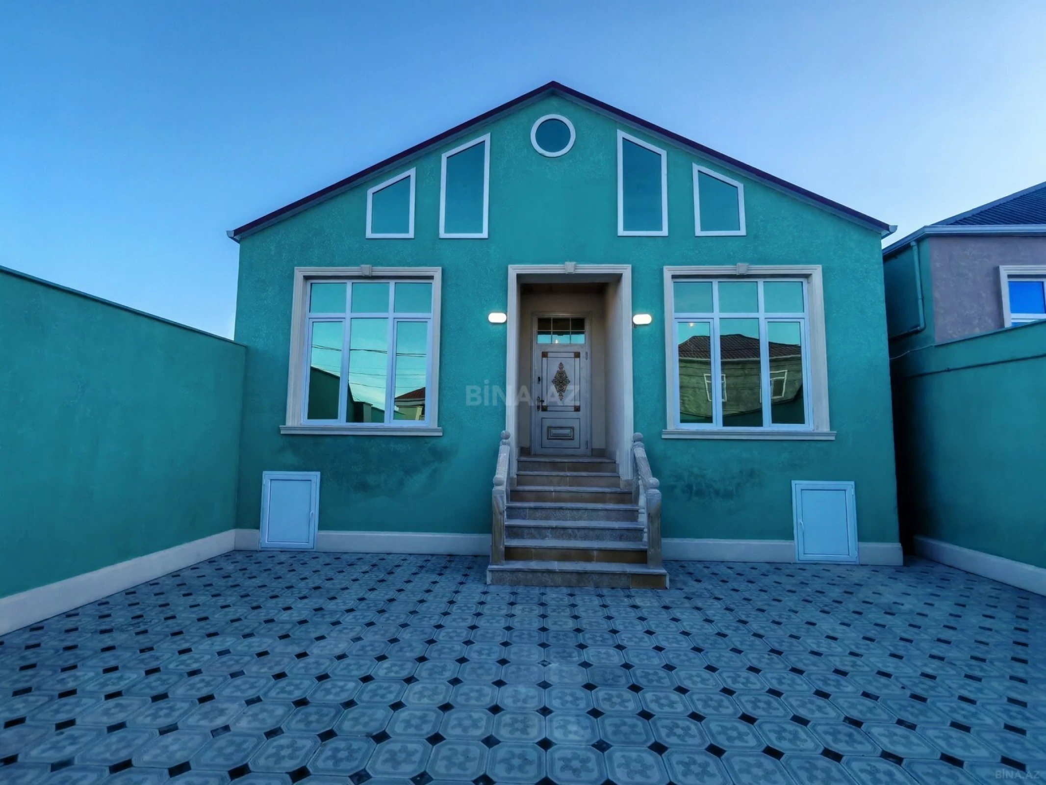 Satılır 4 otaqlı həyət evi 120 m²