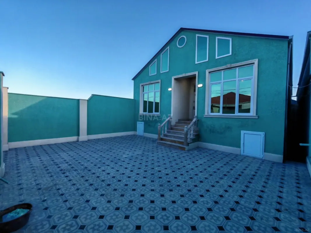 Satılır 4 otaqlı həyət evi 120 m²