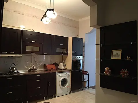 Kirayə verilir 4 otaqlı mənzil 100 m²