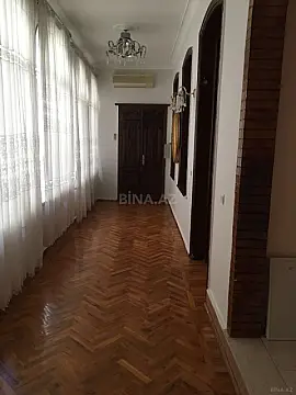 Kirayə verilir 4 otaqlı mənzil 100 m²