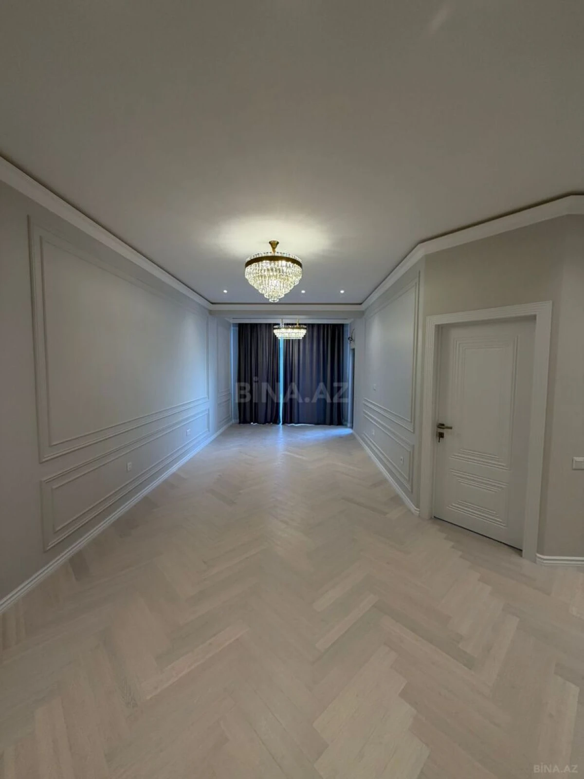 Satılır 2 otaqlı mənzil 77 m²
