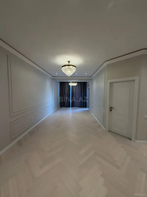 Satılır 2 otaqlı mənzil 77 m²