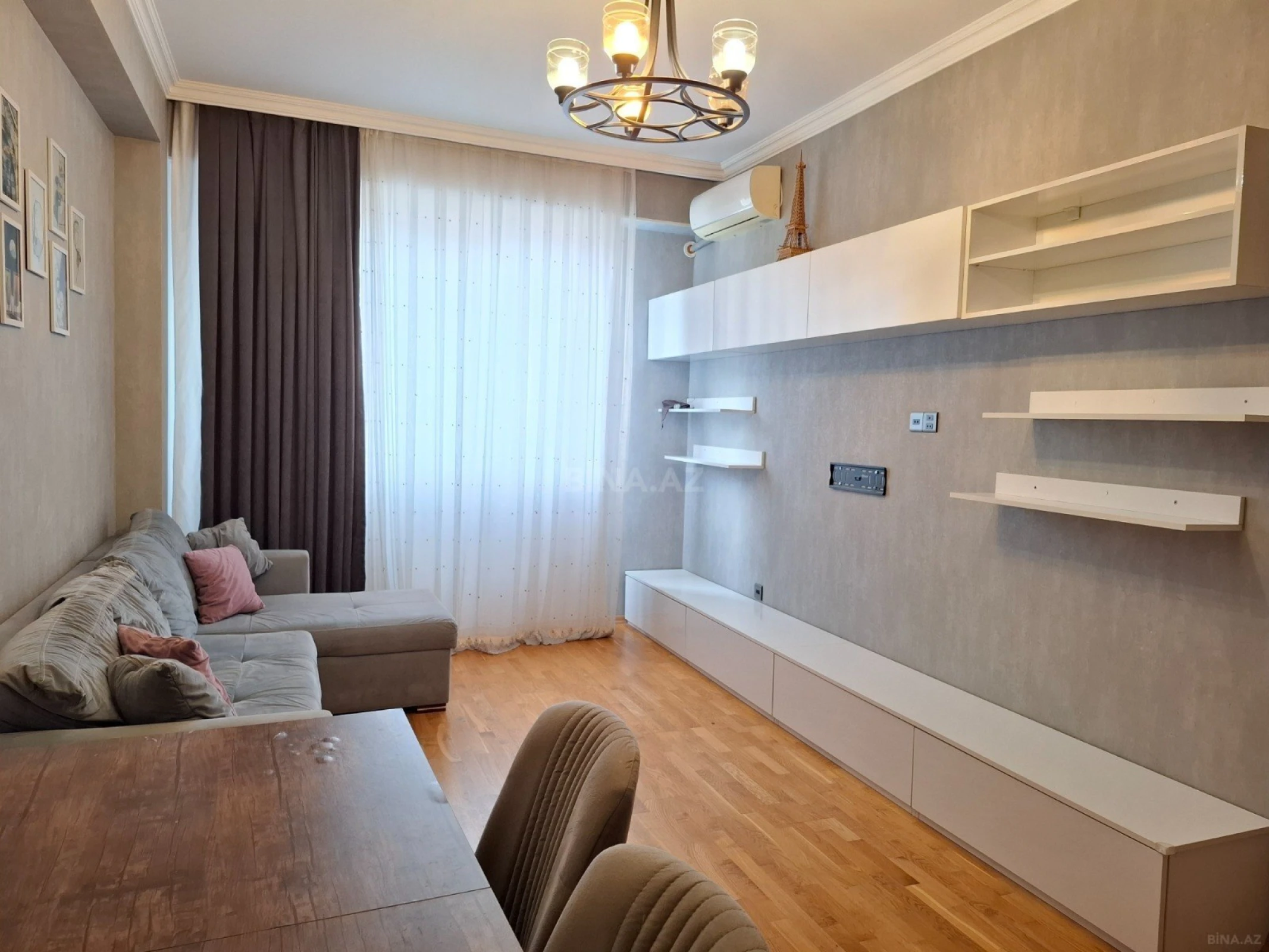 Satılır 2 otaqlı mənzil 63 m²