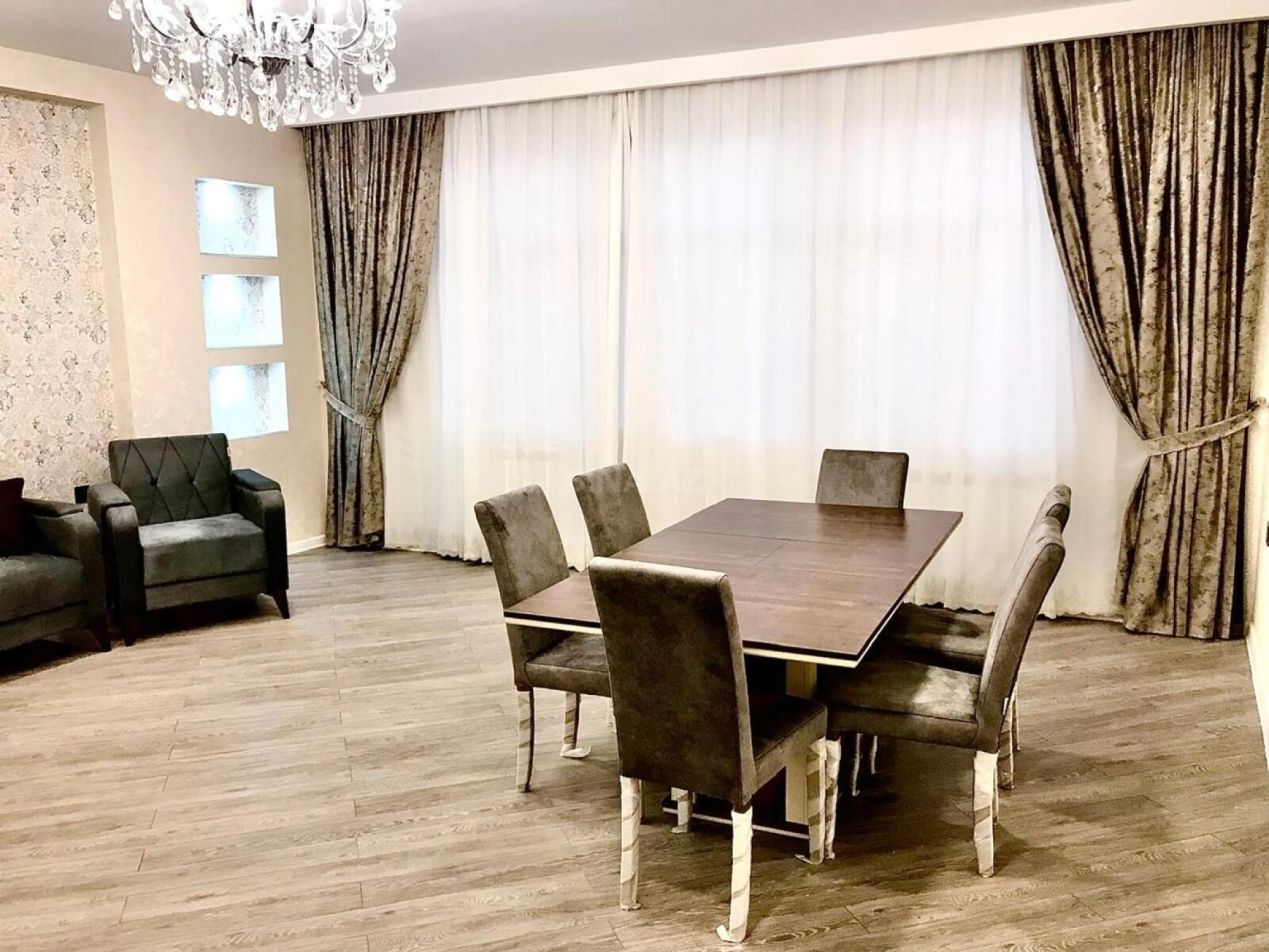 Kirayə verilir 3 otaqlı mənzil 100 m²