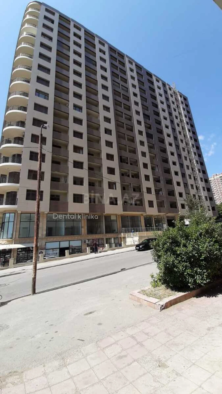 Satılır 4 otaqlı mənzil 160 m²
