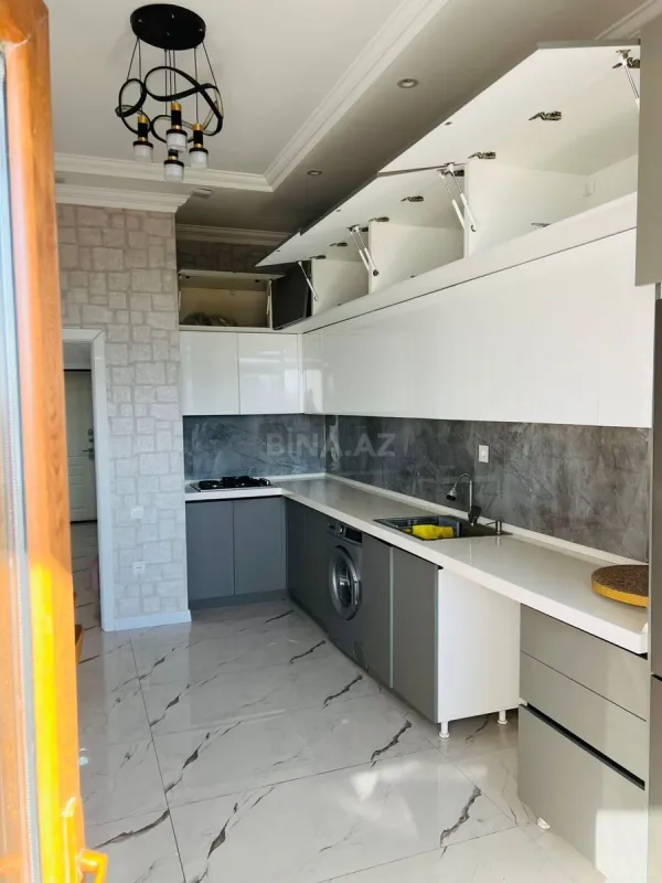 Kirayə verilir 3 otaqlı mənzil 101 m²