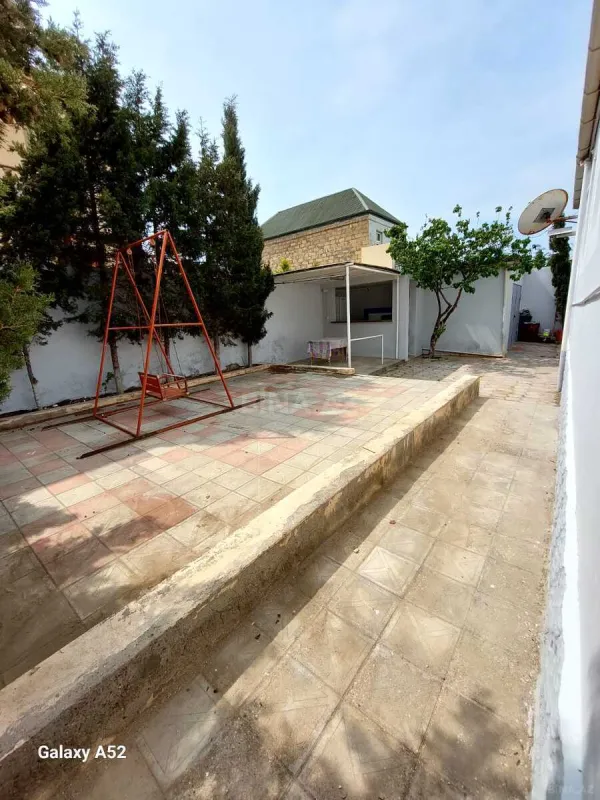 Satılır 4 otaqlı həyət evi 120 m²