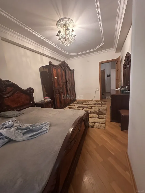 Satılır 2 otaqlı mənzil 95 m²