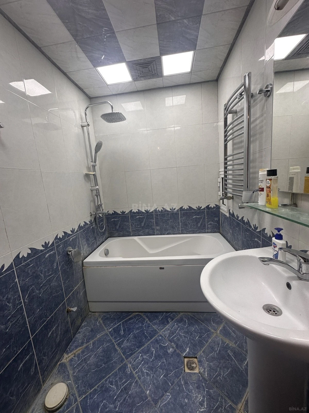 Satılır 2 otaqlı mənzil 95 m²