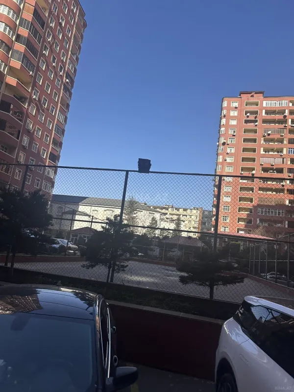 Satılır 2 otaqlı mənzil 95 m²