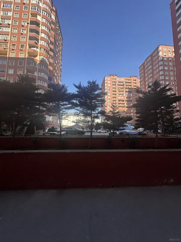 Satılır 2 otaqlı mənzil 95 m²