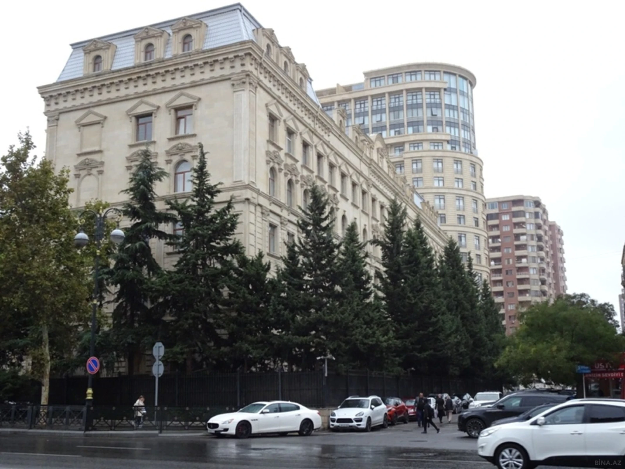 Kirayə verilir 3 otaqlı mənzil 140 m²