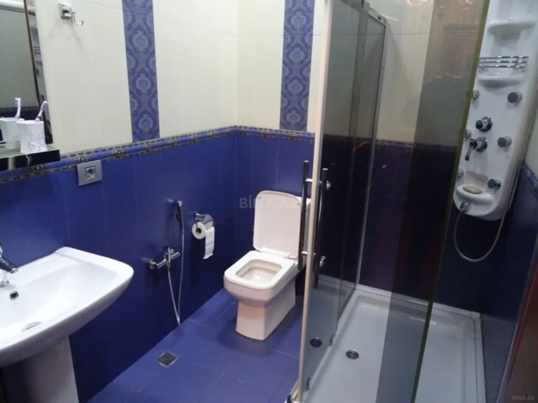 Kirayə verilir 3 otaqlı mənzil 140 m²