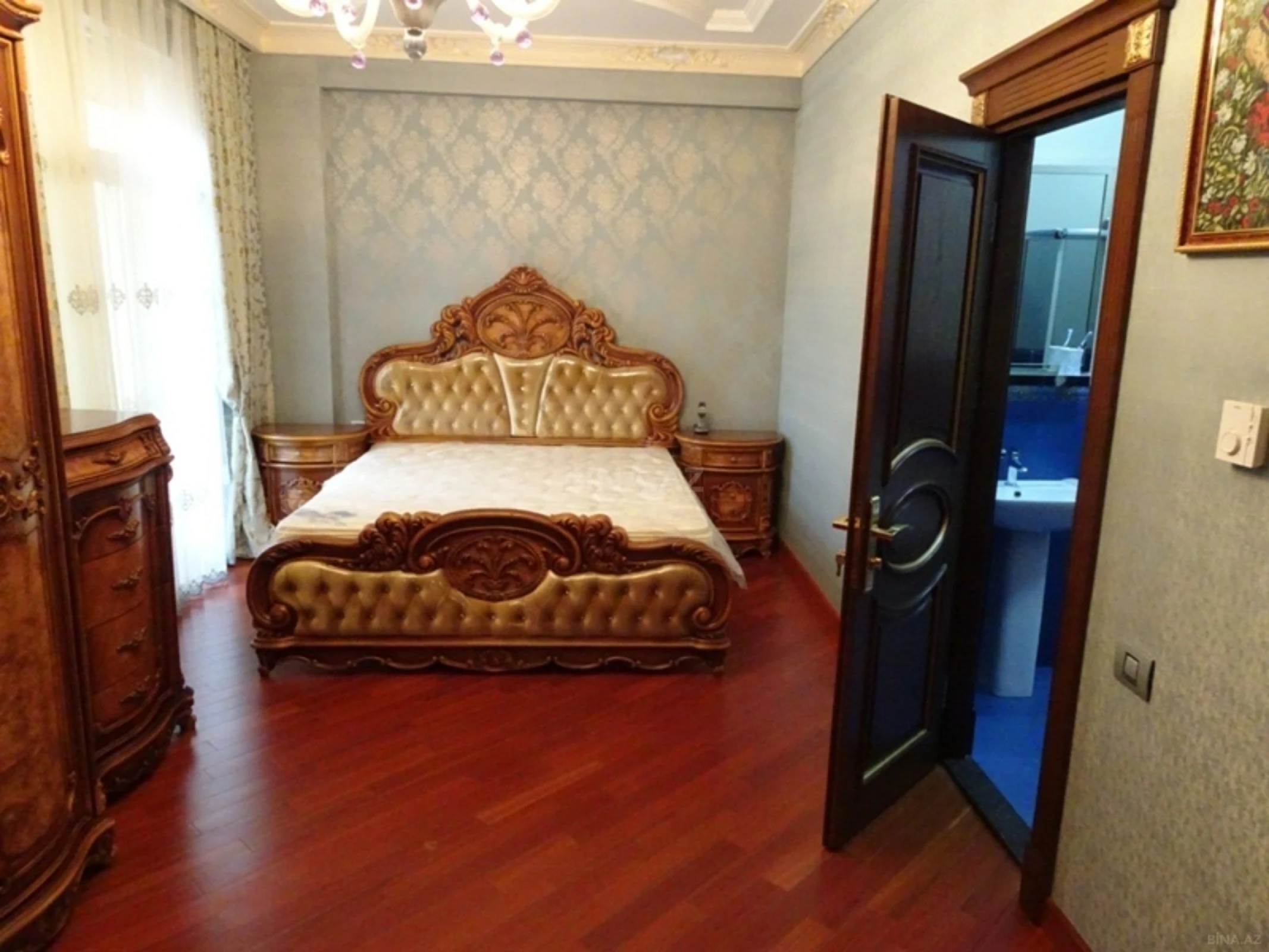 Kirayə verilir 3 otaqlı mənzil 140 m²