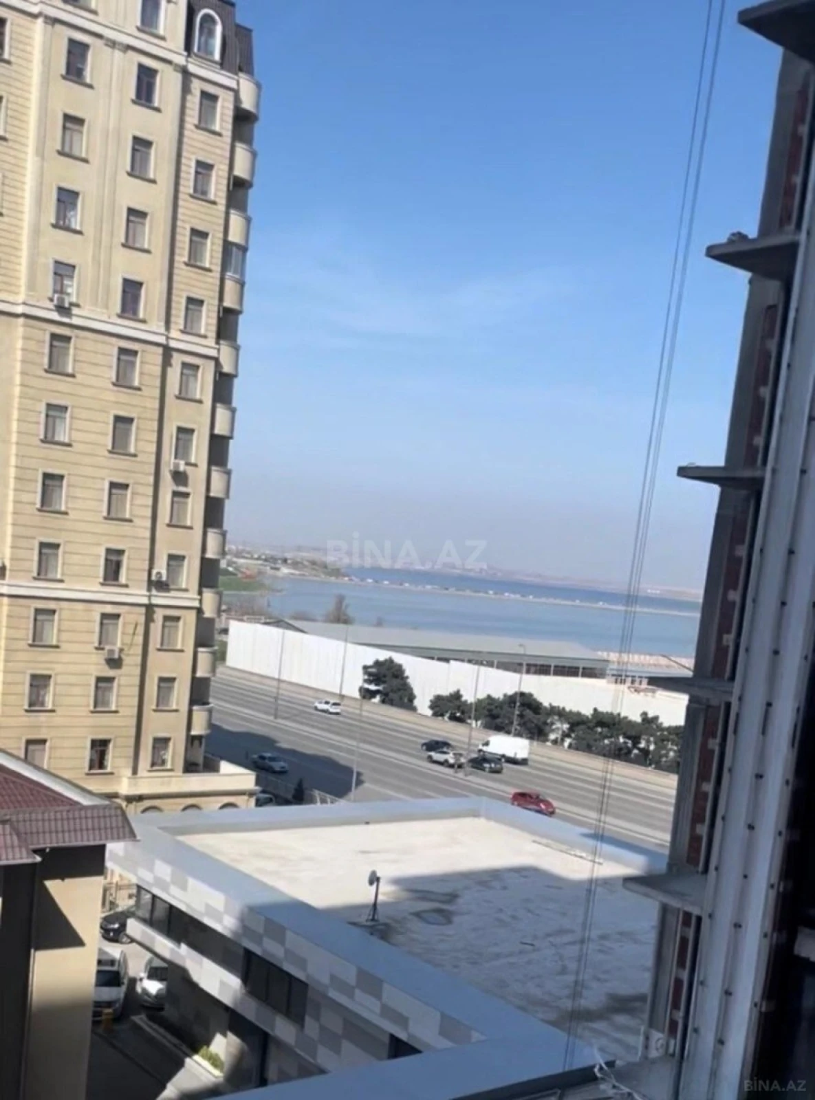 Satılır 2 otaqlı mənzil 65.5 m²