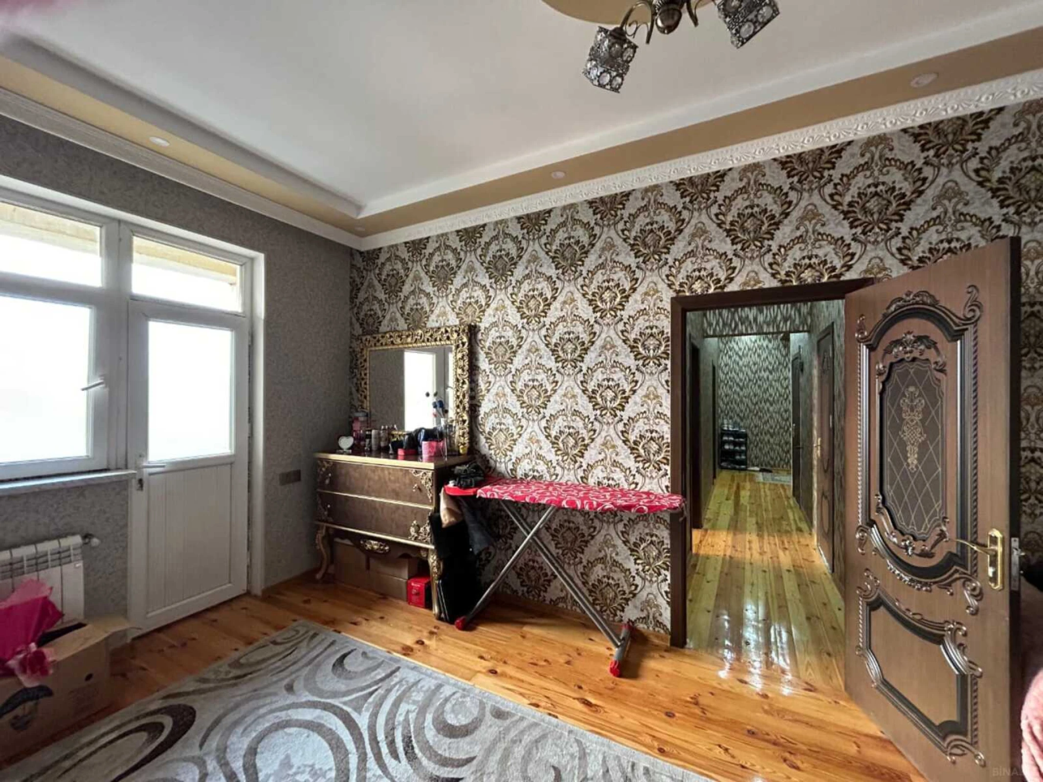 Kirayə verilir 2 otaqlı mənzil 85 m²