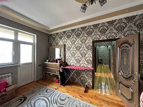 Kirayə verilir 2 otaqlı mənzil 85 m²