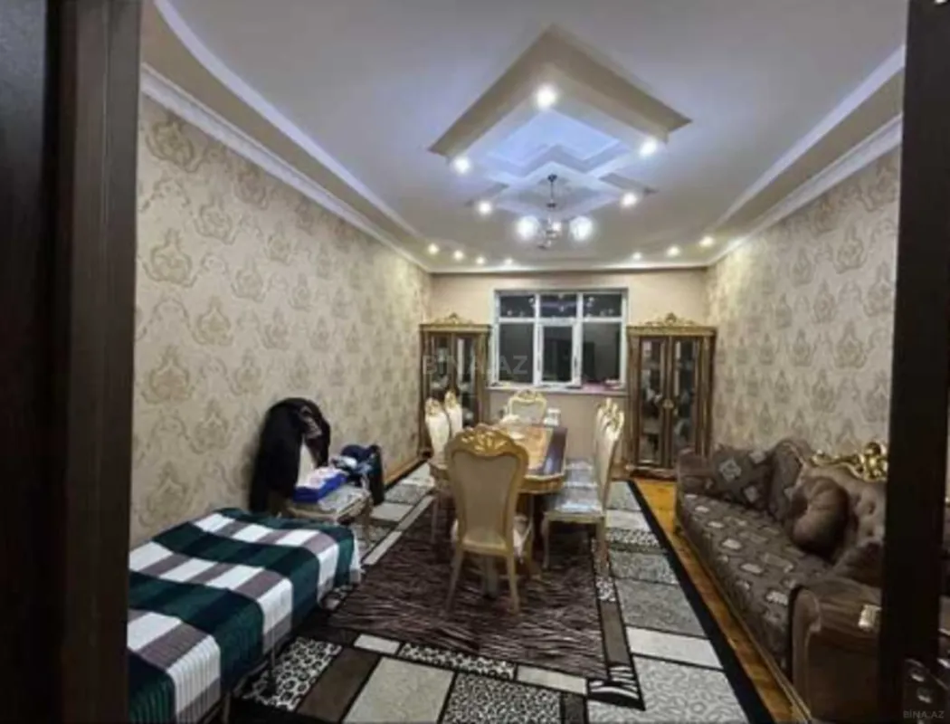 Kirayə verilir 2 otaqlı mənzil 85 m²