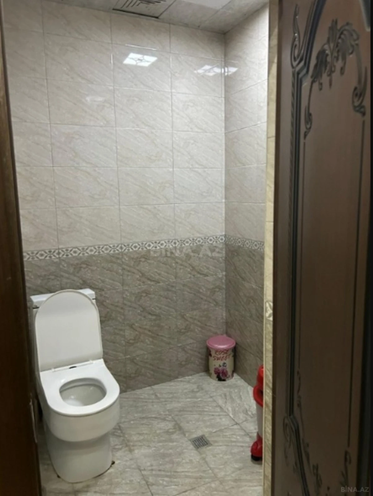 Kirayə verilir 2 otaqlı mənzil 85 m²