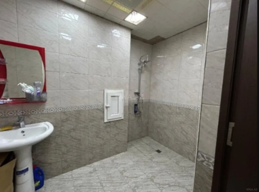 Kirayə verilir 2 otaqlı mənzil 85 m²