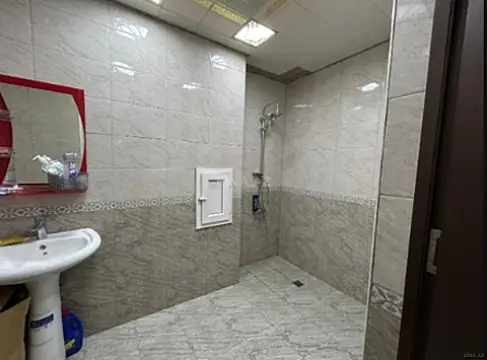Kirayə verilir 2 otaqlı mənzil 85 m²