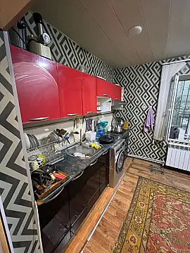 Satılır 6 otaqlı həyət evi 140 m²