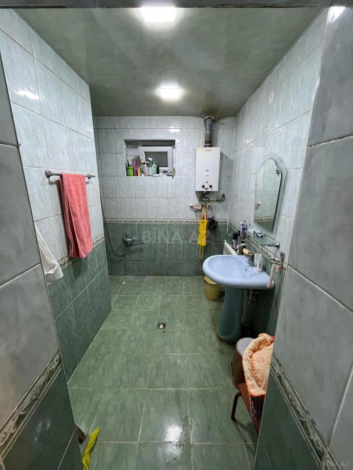 Satılır 6 otaqlı həyət evi 140 m²