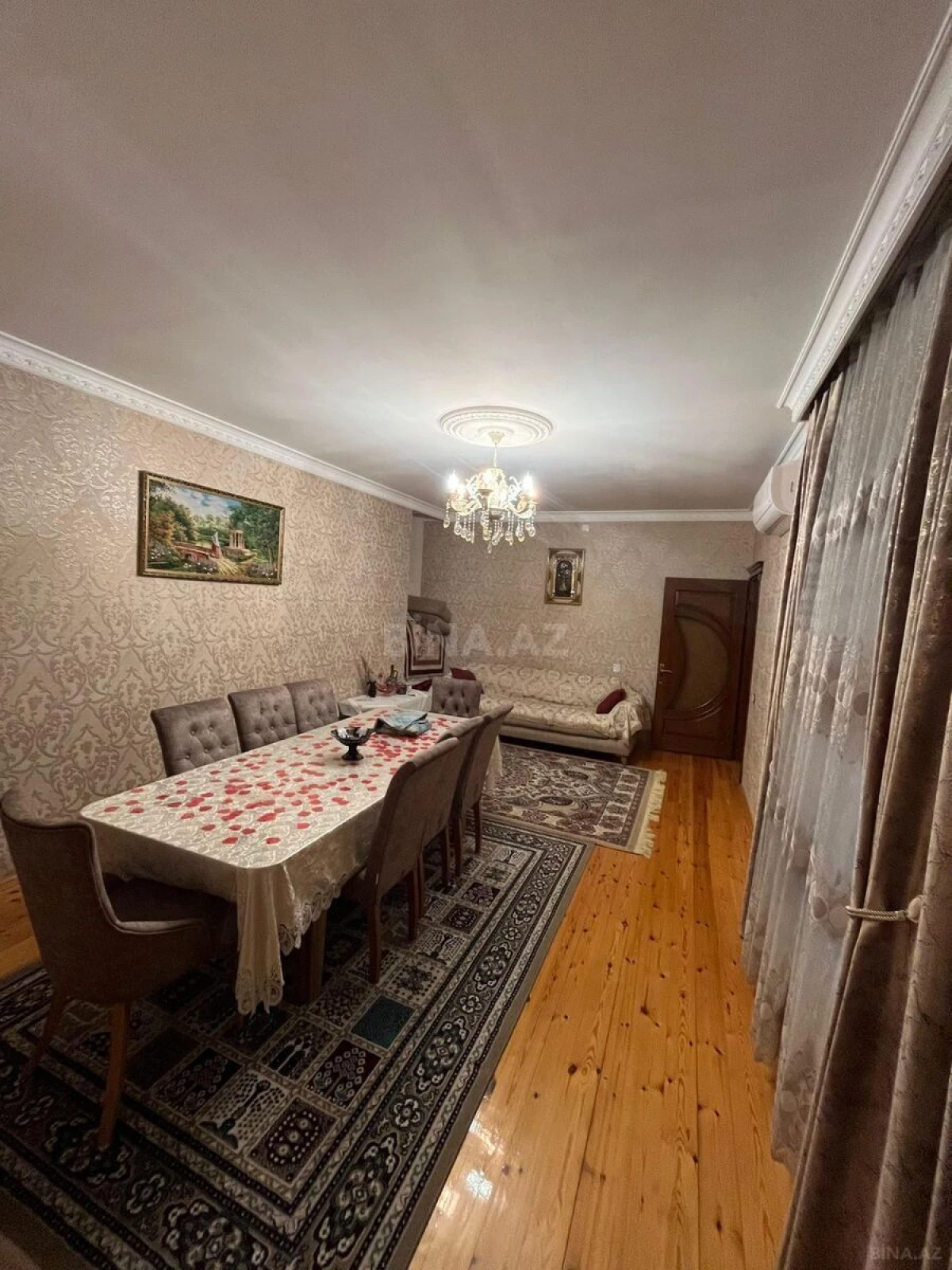 Satılır 6 otaqlı həyət evi 140 m²